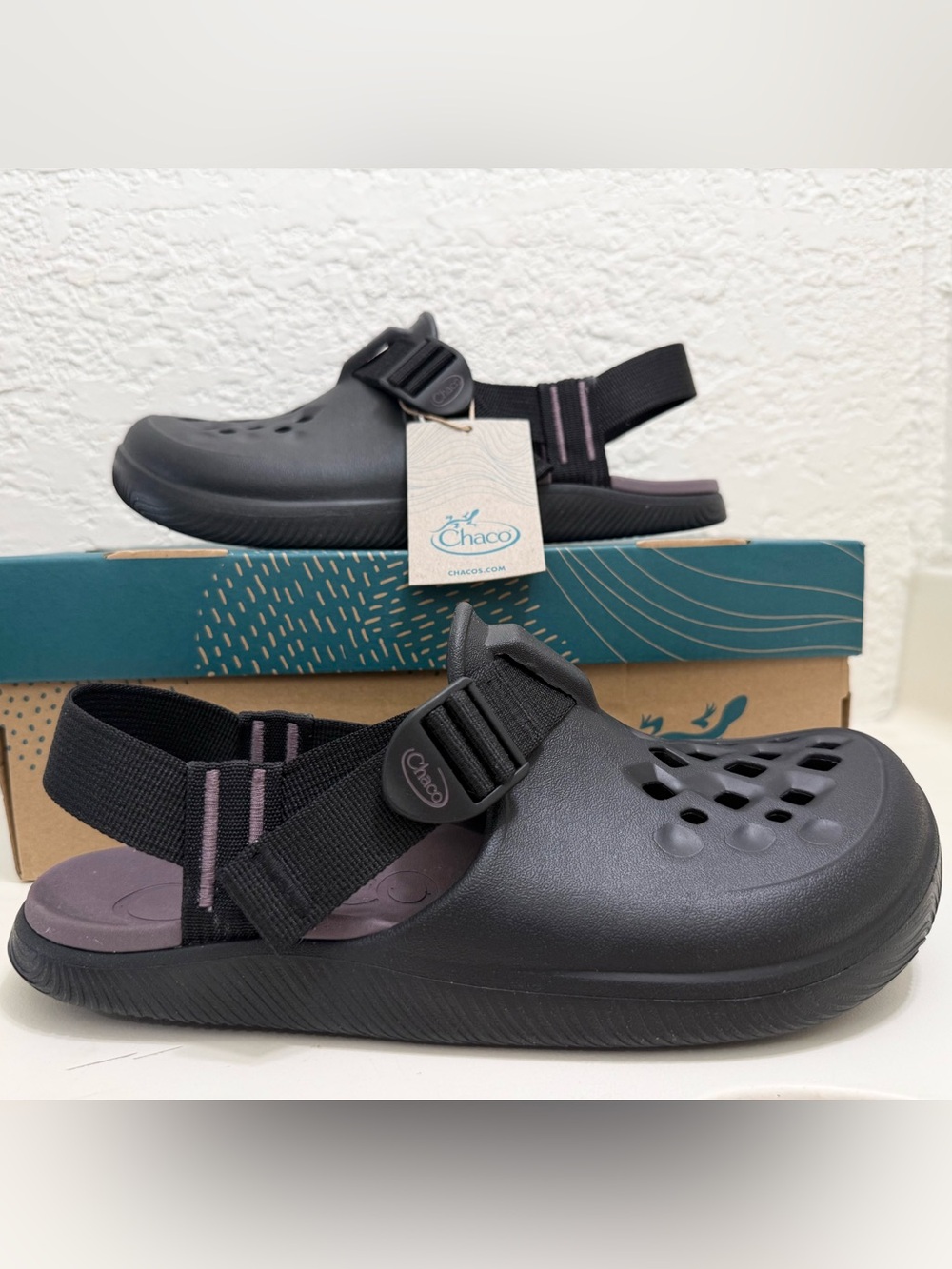 Chaco Black Clog-Sandal with Subtle Purple Accents Womens 10
